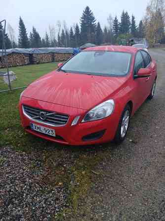 Volvo S60 Vieremä