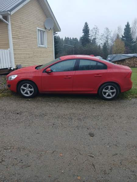 Volvo S60 Vieremä - valokuva 4