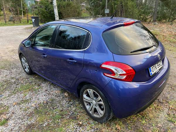 Peugeot 208 Vihti - valokuva 8