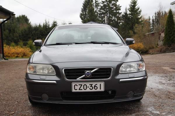 Volvo S60 Турткуль - изображение 6