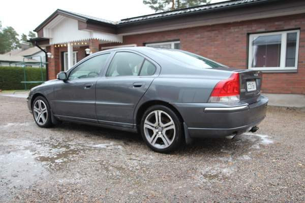 Volvo S60 Турткуль - изображение 4