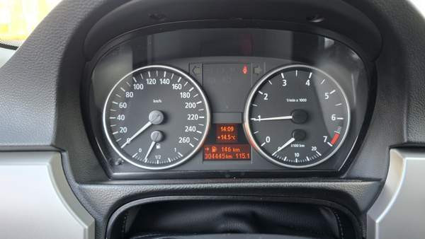 BMW 320 Oulunsalo - valokuva 8