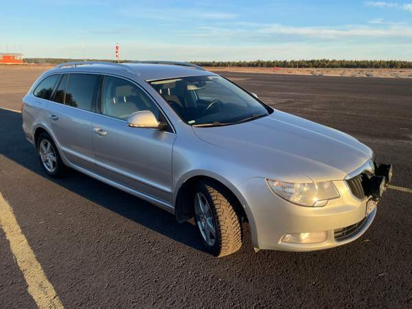 Skoda Superb Sodankylä - valokuva 2