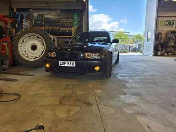BMW 330 Kuusamo