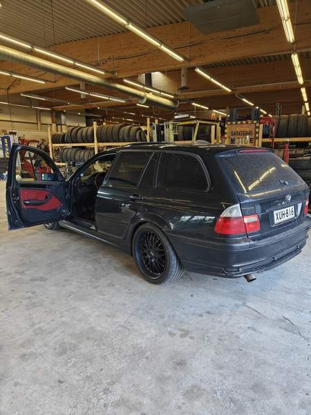 BMW 330 Kuusamo - valokuva 4