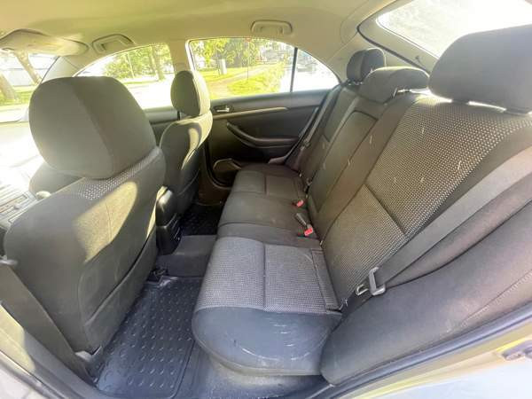 Toyota Avensis Valkeakoski - valokuva 7