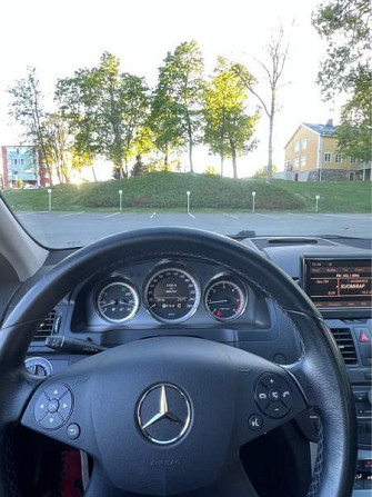 Mercedes-Benz C Yloejaervi - valokuva 8