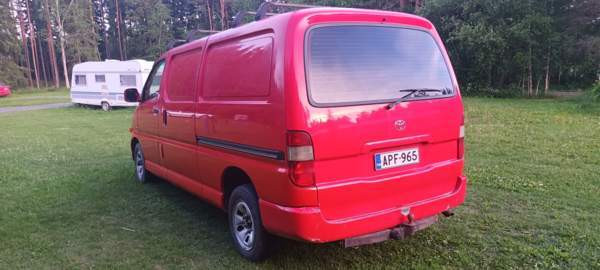 Toyota Hiace Ugleural'skiy - valokuva 7