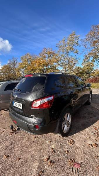 Nissan Qashqai+2 Vantaa - valokuva 3