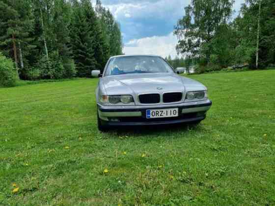 BMW 730 Luga