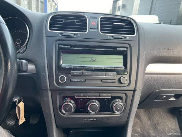 Volkswagen Golf Äänekoski - valokuva 7