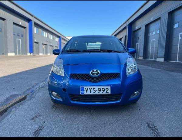 Toyota Yaris Espoo - valokuva 2