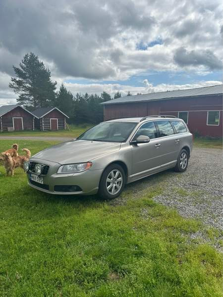 Volvo V70 Vihanti - valokuva 1
