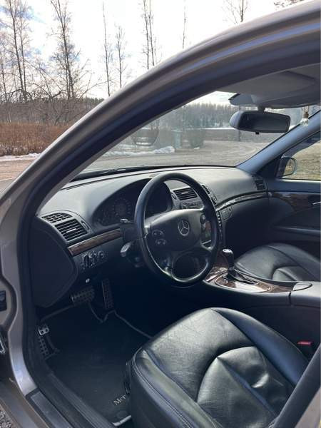 Mercedes-Benz E Lohja - valokuva 5
