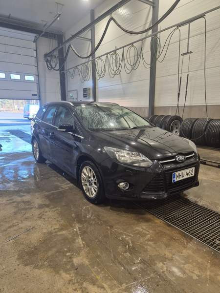 Ford Focus Ugleural'skiy - valokuva 1