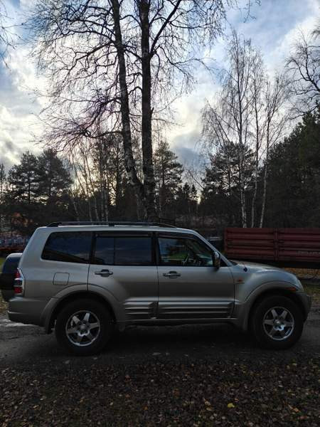 Mitsubishi Pajero Liminka - valokuva 4