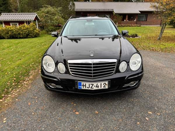 Mercedes-Benz 220 Tammela - valokuva 7