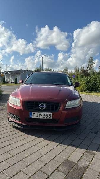 Volvo V70 Järvenpää - valokuva 3