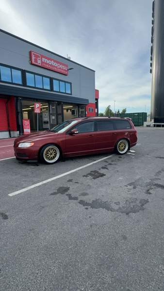 Volvo V70 Järvenpää - valokuva 1