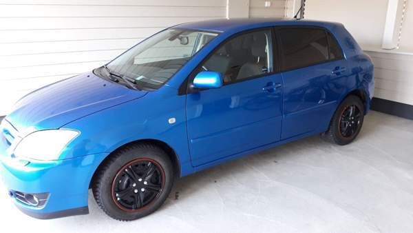 Toyota Corolla Luoto - valokuva 5