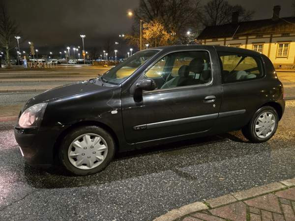Renault Clio Turtkul - valokuva 7