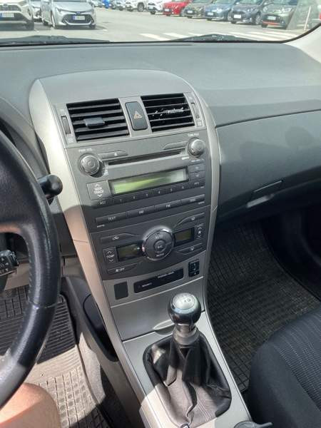 Toyota Corolla Ювяскюля - изображение 3