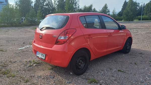 Hyundai i20 Vantaa - valokuva 4