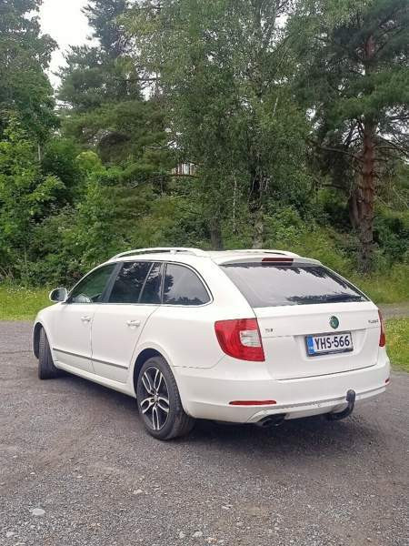 Skoda Superb Kitee - изображение 4