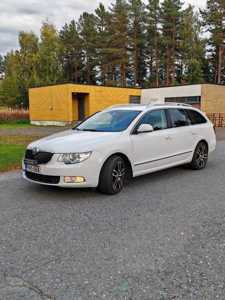 Skoda Superb Kitee - изображение 8