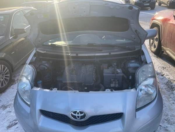 Toyota Yaris Oulu - valokuva 7