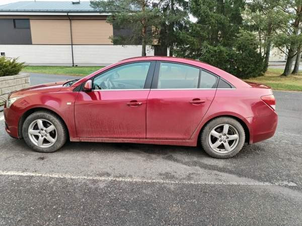 Chevrolet Cruze Ugleural'skiy - valokuva 3