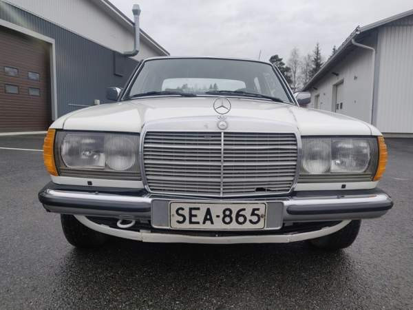 Mercedes-Benz 200 Mikkeli - valokuva 2
