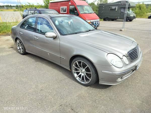 Mercedes-Benz E Sibbo - valokuva 3