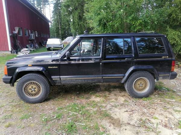 Jeep Cherokee Loimaa - valokuva 8