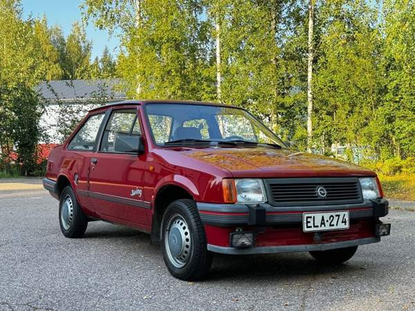 Opel Corsa Lovisa - valokuva 1