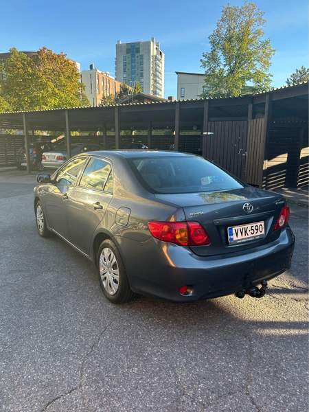 Toyota Corolla Vantaa - valokuva 1