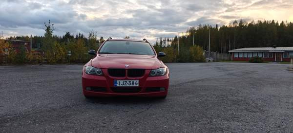 BMW 320 Kitee - valokuva 7