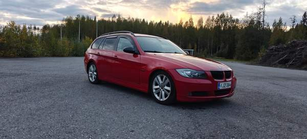 BMW 320 Kitee - valokuva 2