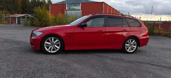 BMW 320 Kitee - valokuva 3