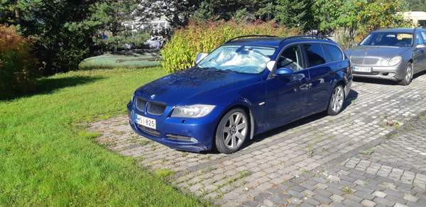 BMW 330 Rovaniemi - valokuva 1