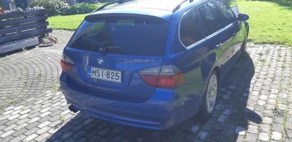 BMW 330 Rovaniemi - valokuva 3