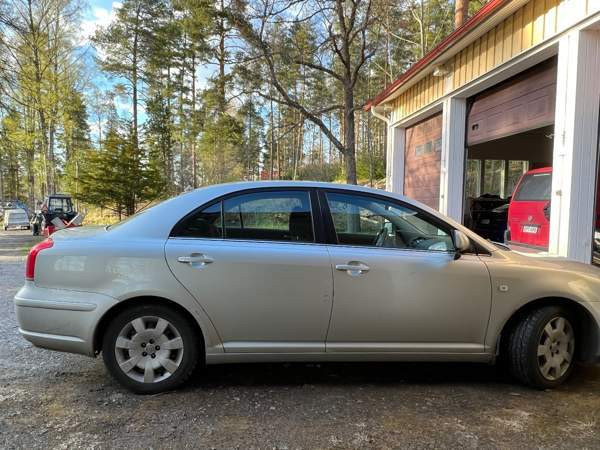 Toyota Avensis Jyvaeskylae - photo 6