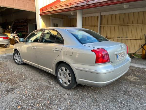 Toyota Avensis Jyvaeskylae - photo 1