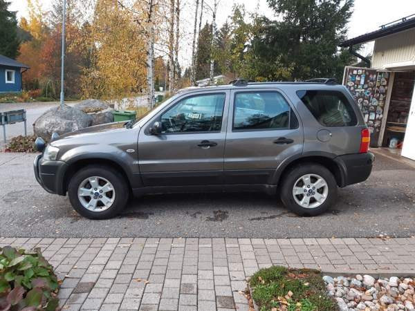 Ford Maverick Sarov - valokuva 4