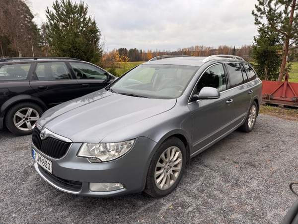 Skoda Superb Alahärmä - valokuva 1