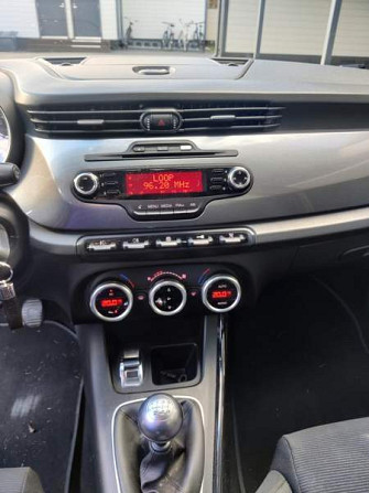Alfa Romeo Giulietta Seinaejoki - valokuva 8
