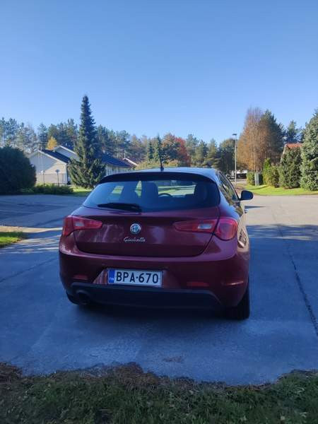 Alfa Romeo Giulietta Seinäjoki - valokuva 3