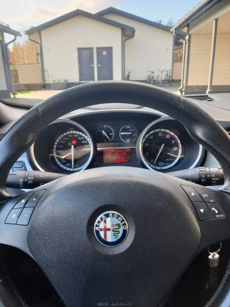 Alfa Romeo Giulietta Seinäjoki - valokuva 7