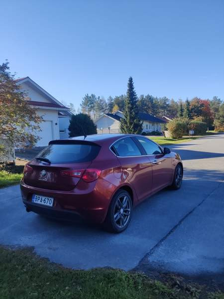 Alfa Romeo Giulietta Seinäjoki - valokuva 2