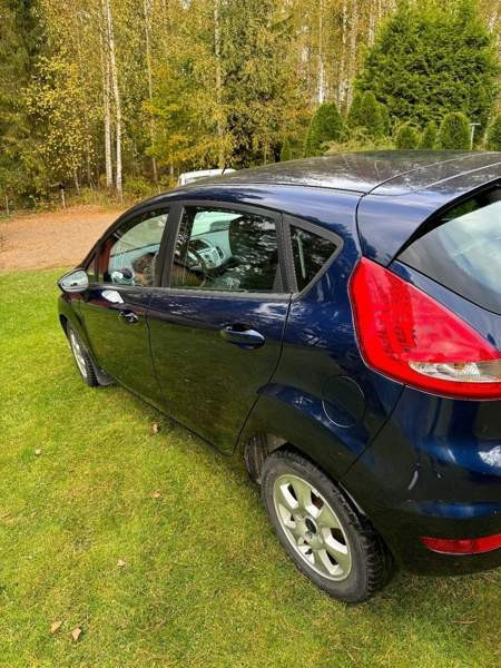 Ford Fiesta Hattula - изображение 3